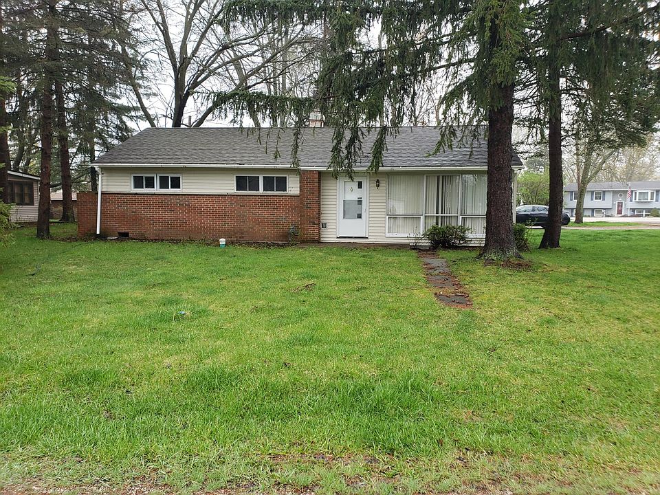 1st image of 440 Linden Ln