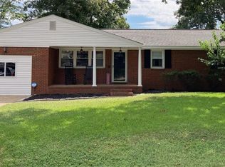 3407 McNeal Ave, Chesapeake, VA 23325
