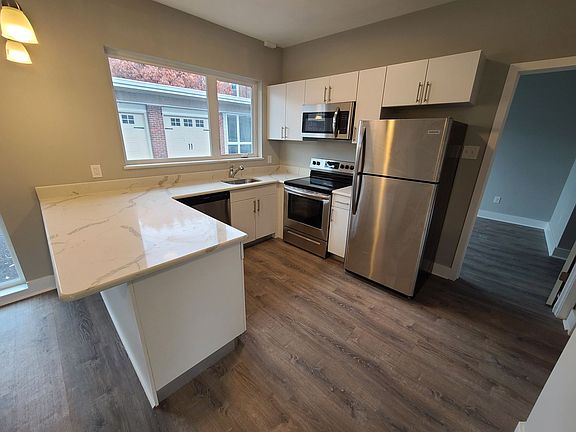 5th image of 5524 Pulaski Ave #5