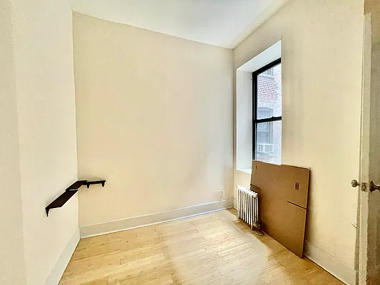 Rented by Bohemia Realty Group | media 6