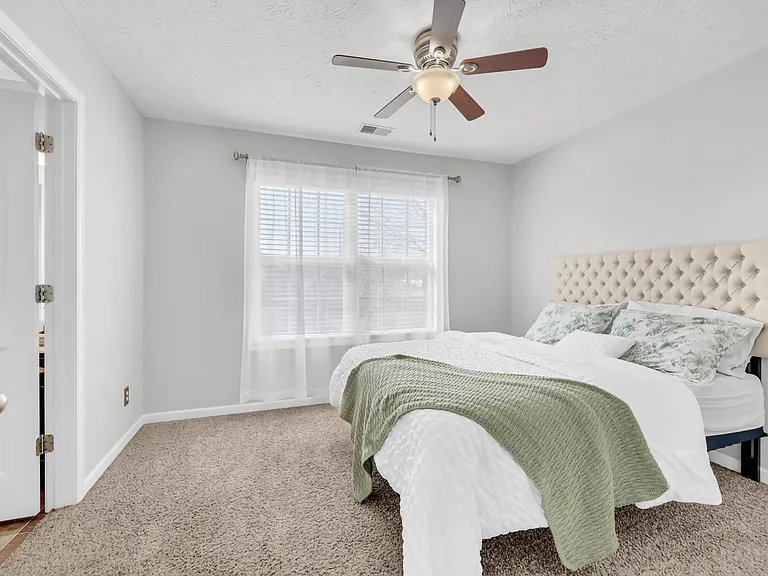 3460 Oak Creek Dr — Photo 38