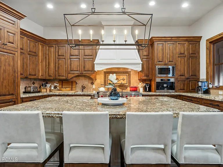 2520 Bear Hollow Dr — Photo 16