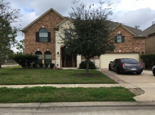 9530 Emerald Lakes Dr, Rosharon, TX 77583