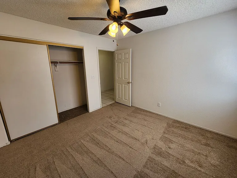 1720 Navarre Ln — Photo 35