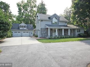 3 Hilltop Pl, Baltimore, MD 21228