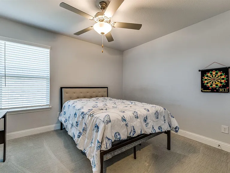 5490 Peregrine Ln — Photo 7