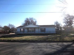1905 Haskett Ave, Salina, KS 67401