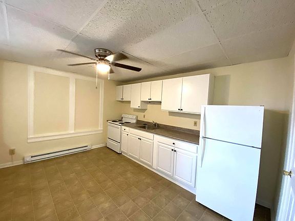 3rd image of 7 N Conococheague St #2R