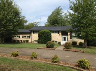 3615 Clinton Rd, Paducah, KY 42001