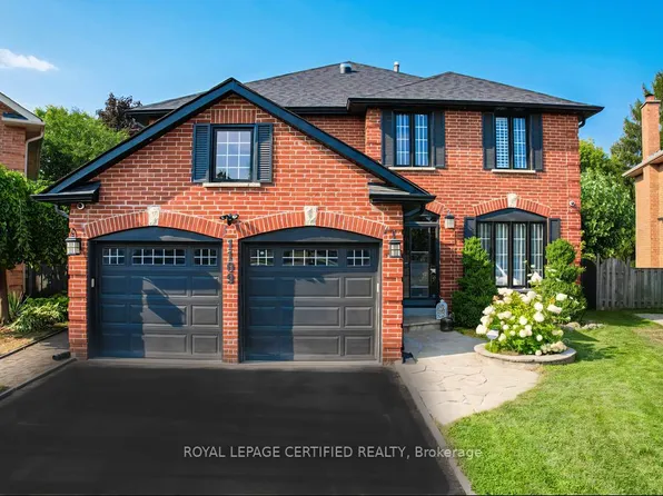 1109 Petunia Pl, Pickering, ON L1V 4N5