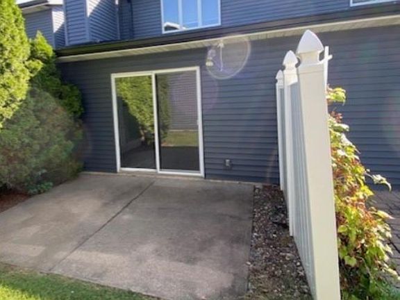 3rd image of 5956 Crow Valley Park Dr