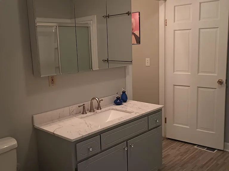 820 Kerr St — Photo 11