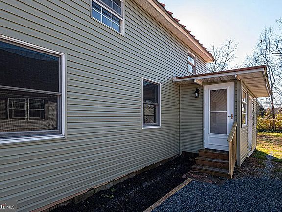 5th image of 32091 Hazzard St