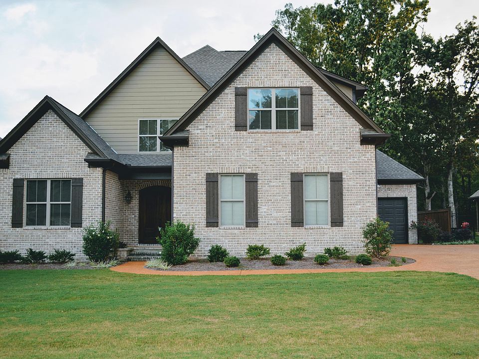 1st image of 131 Courtland Dr
