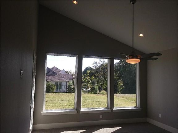 5th image of 2110 Pinnell Ct