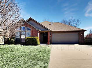 8929 N 155th East Ave, Owasso, OK 74055