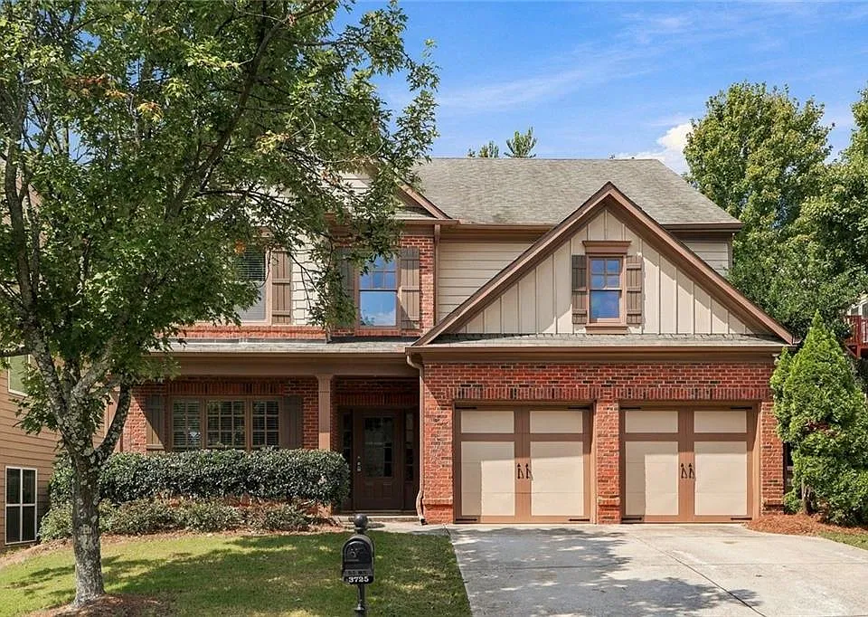 3725 Crowchild Dr