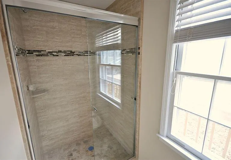 4060 Summit Dr — Photo 10