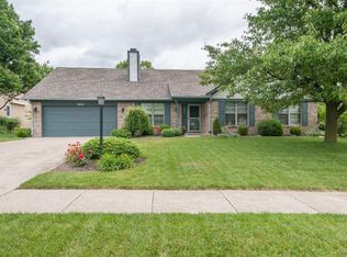 1883 Ravine View Ct, Dayton, OH 45459