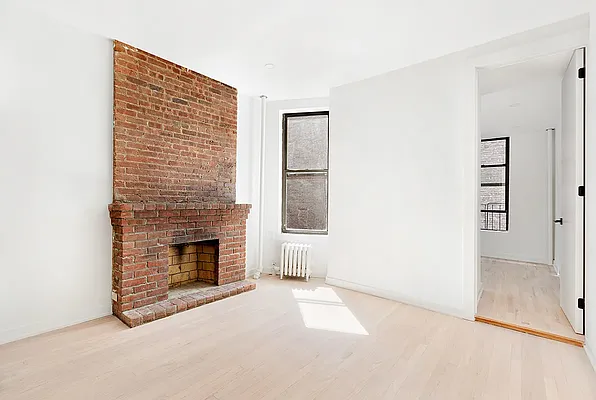 Rented by REAL New York | media 11