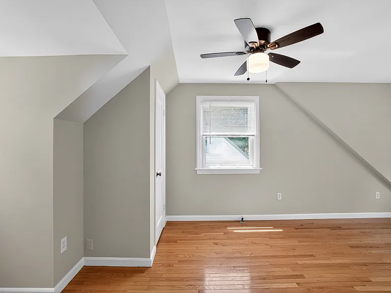 6410 Cavalier Dr — Photo 18