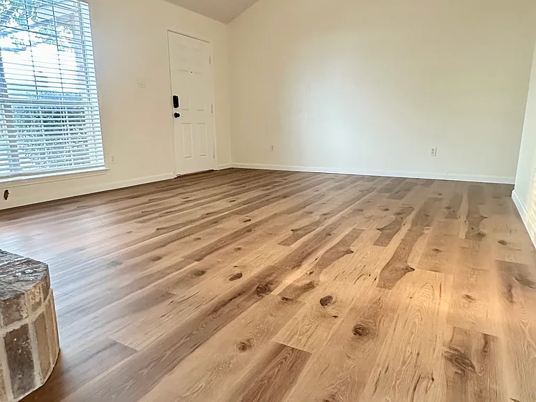 7217 Ashbourne Way — Photo 2