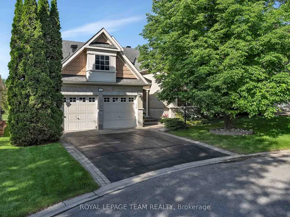 32 Silverthorn Ct, Ottawa, ON K2J 4Y2