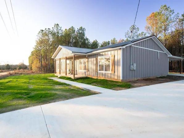 455 Leslie Rd, Coffee Springs, AL 36318