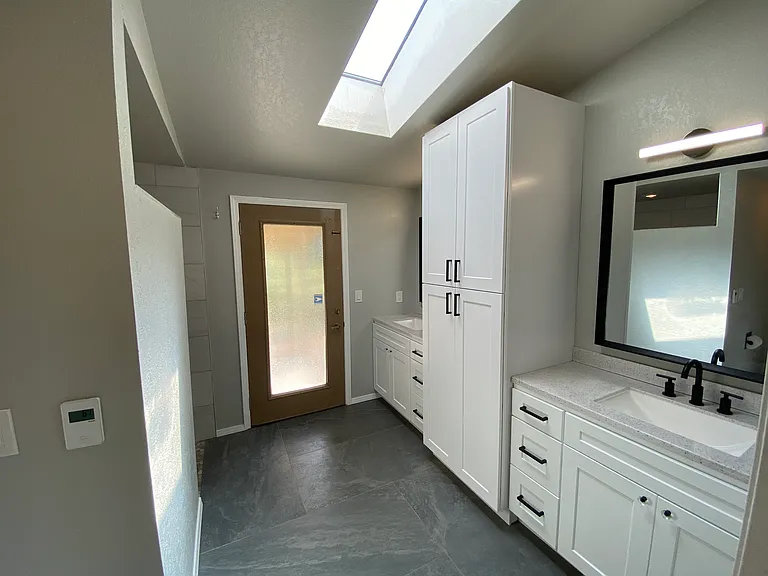 1617 Valley West Ave — Photo 13