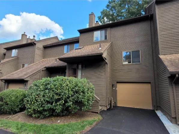 900 Mix Avenue APT 34, Hamden, CT 06514