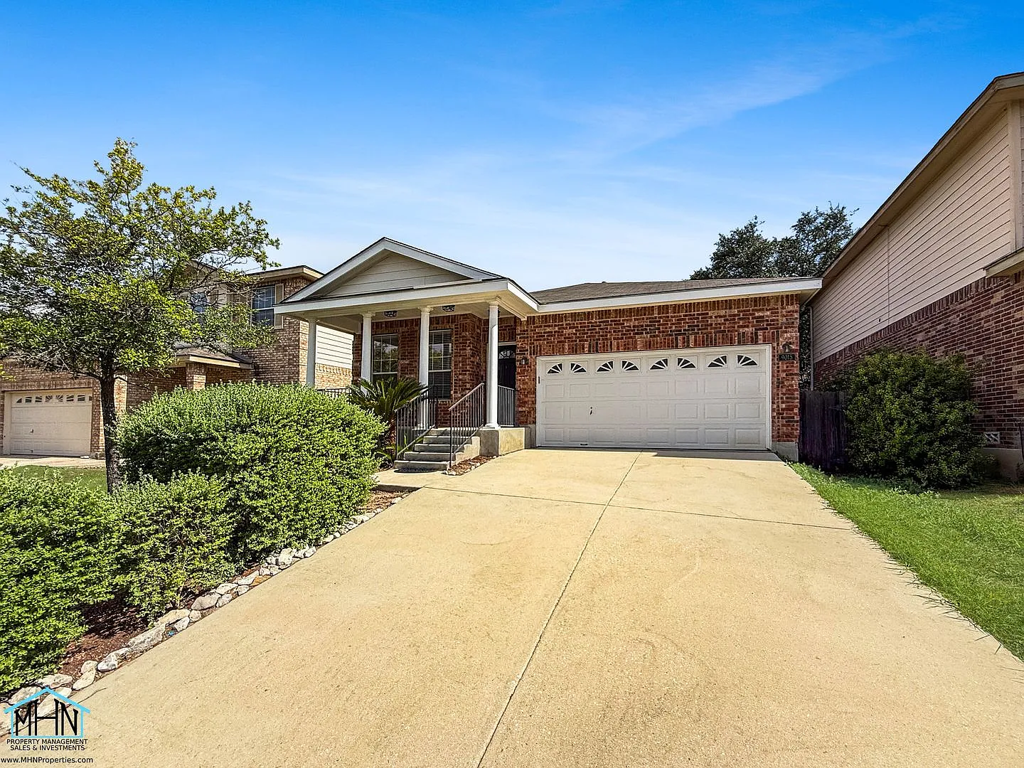 Welcome to your dream home in Helotes, right off 1604 and Hausman Rd. — Photo 4