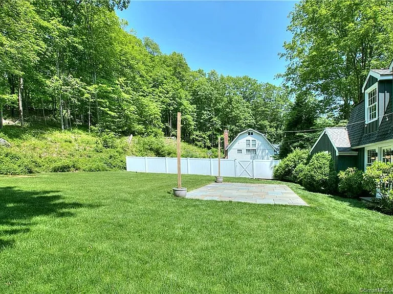 5 Old Mill Rd — Photo 33