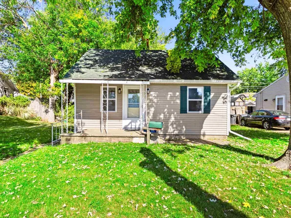 1405 Henrietta St, Pekin, IL 61554