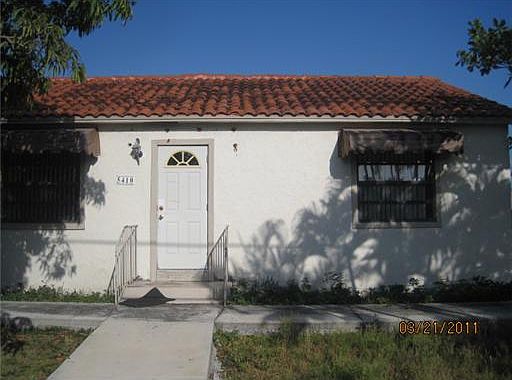 1st image of 5410 Parker Ave