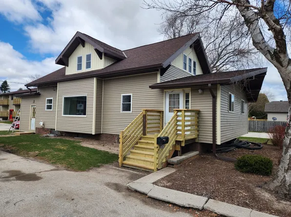 Birchwood Apartments, 3430-3432-3434 S 12th St, Sheboygan, WI 53081