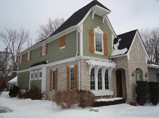 1285 Holland St, Birmingham, MI 48009