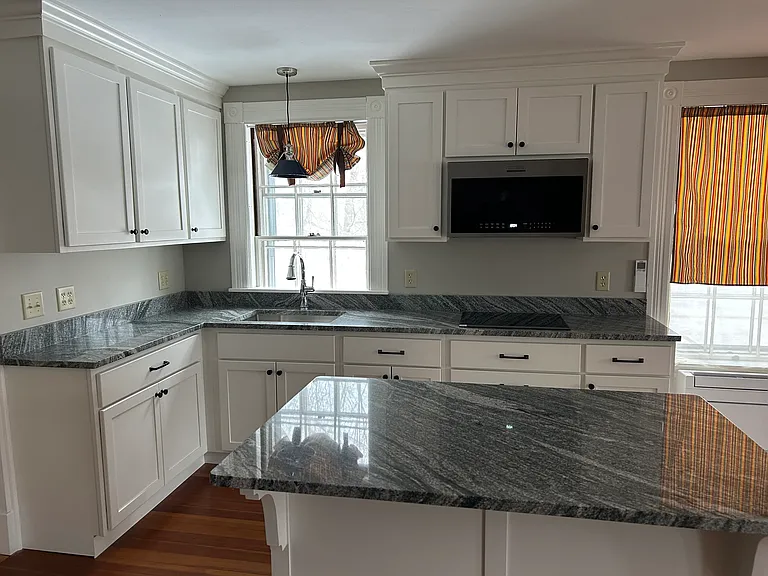 297 Main St #8 — Photo 3