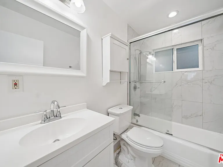7209 Willoughby Ave #5 — Photo 9