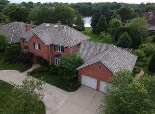 1424 Tomlin Dr, Burr Ridge, IL 60527