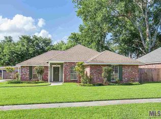 3672 N Cedar St, Zachary, LA 70791