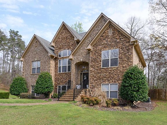4th image of 120 Flagstone Dr