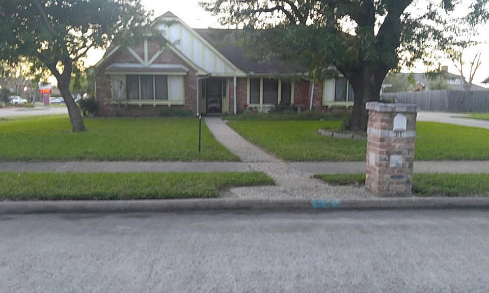 1st image of 2318 Peyton Pl