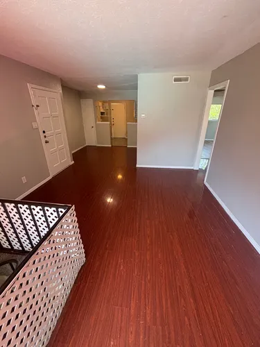 5630 Marina Dr Photo 1