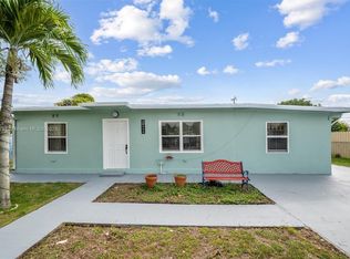 15300 Leisure Dr, Homestead, FL 33033