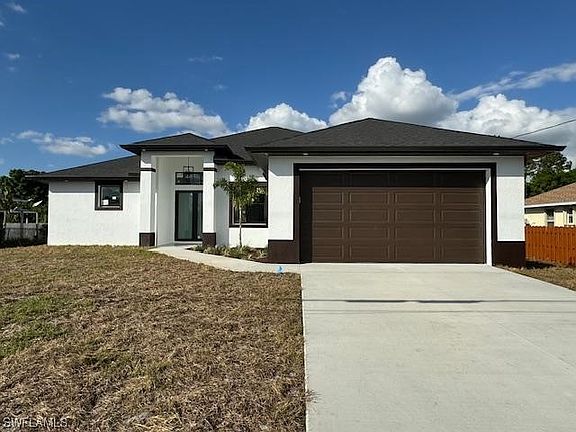 3rd image of 829 Sentinela Blvd