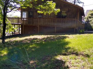 16332 Harbor View Rd, Charlotte, NC 28278