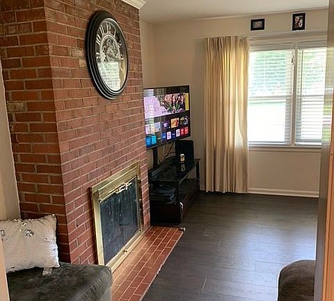 3rd image of 166 Sherrie Dr