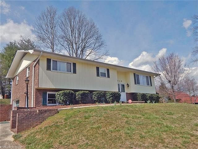 1st image of 115 Applewood Dr