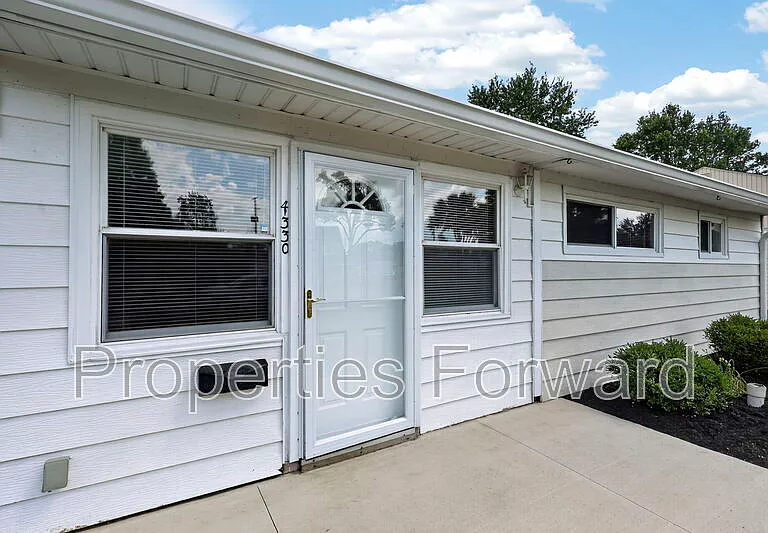 4330 Joseph St — Photo 4