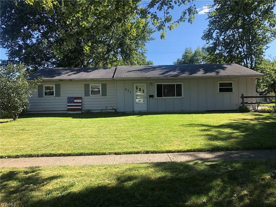 1st image of 821 Purdue Ave